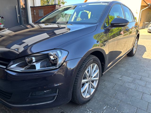 VW Golf 7 1.2 TSI LOUNGE, Schiebedach, Soundsystem