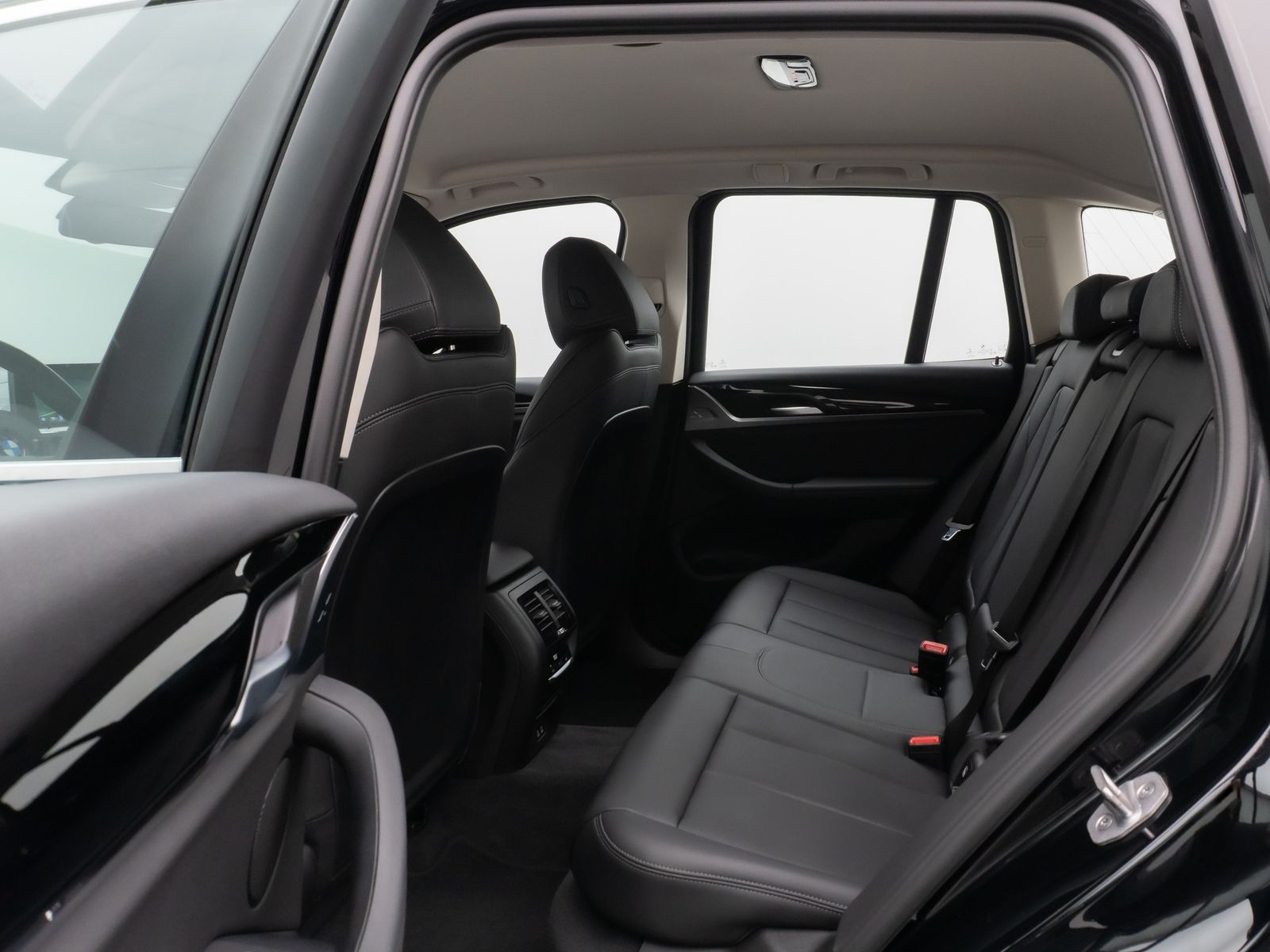 Fahrzeugabbildung BMW X3 xD20i Kamera DAB HiFi Leder M Sport 19Zoll