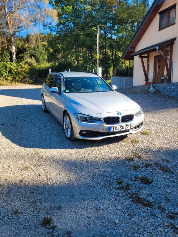 Image of BMW 330