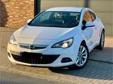 Opel Astra J 1.4 Ltr. 103kW 16V Turbo GTC ... - Opel Astra mit Benzin-Antrieb: Sportwagen, Automatik