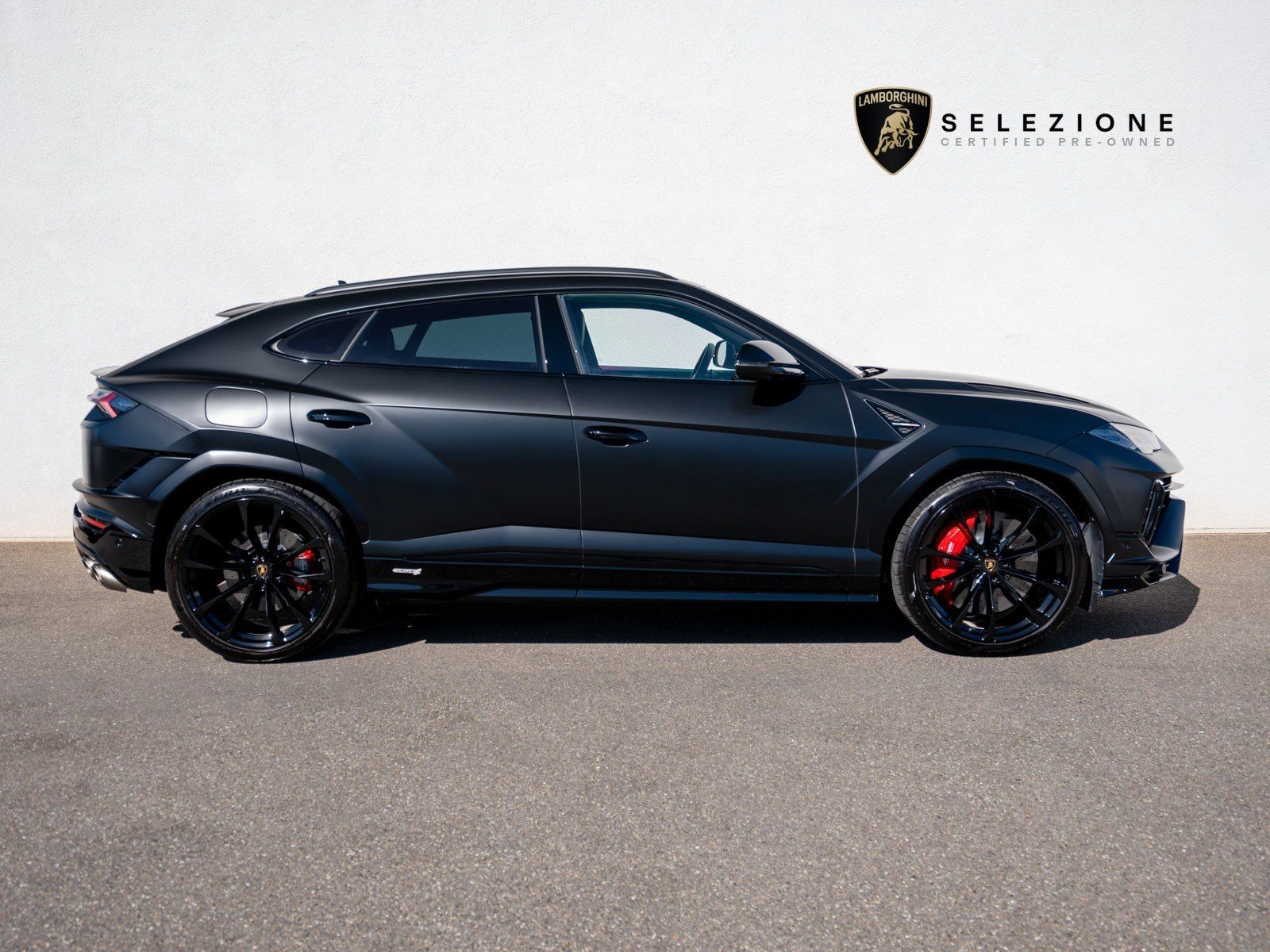 Lamborghini Urus S 23 AKRAPOVIC B&O PANO MASSAGE PARK-ASSIS foto 2