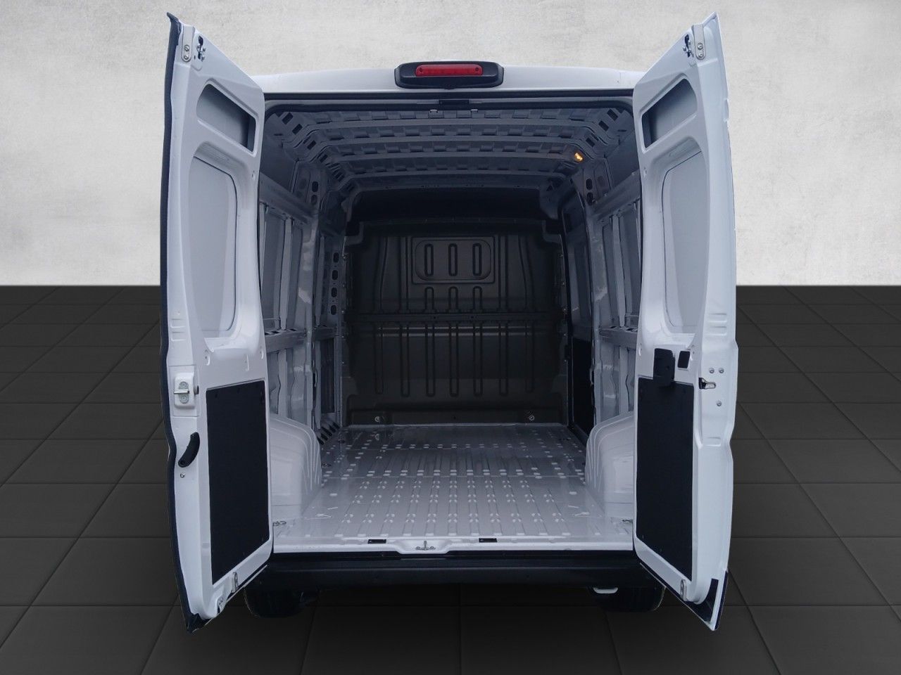 Fahrzeugabbildung Fiat Ducato H2 Kastenwagen 35 L3H2 140 - Kamera uvm.