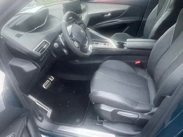 Fahrzeugabbildung Peugeot 3008 GT PlugIn Hybrid4 300 e-EAT8