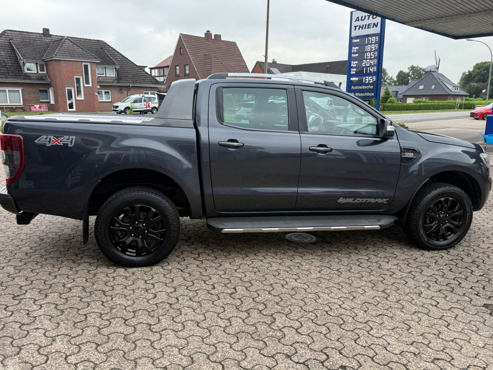 Fahrzeugabbildung Ford Ranger Wildtrak 2.2 TDCI Doka 4x4 Navi/ACC/AHK