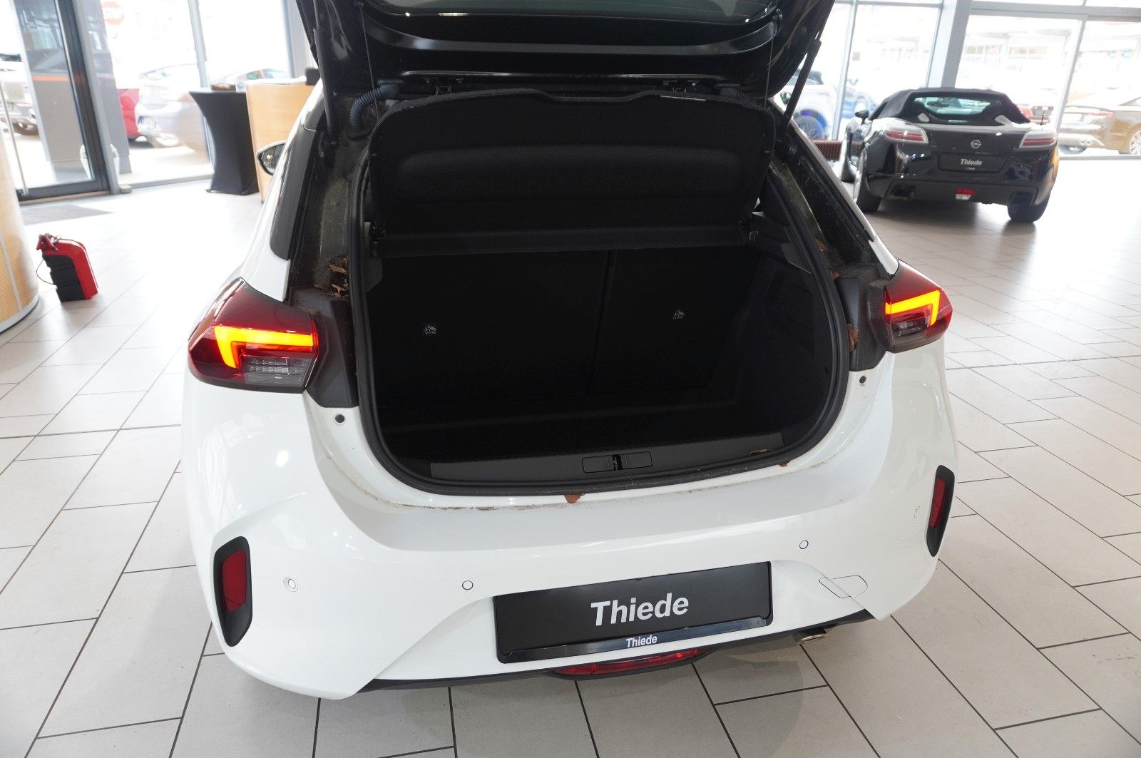 Fahrzeugabbildung Opel Corsa 1.2T GS SPORT NAVI/LED/SPORT/VIRT./SH/DAB+