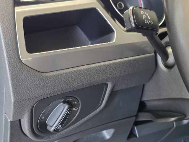VW Touran — Foto 14