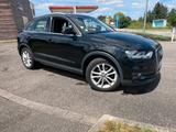 Audi AUDI Q3 2.0 TDI 177PS - Audi Q3 mit Diesel-Antrieb: Limousine