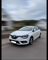 Renault Megane IV Lim. BOSE Edition - Renault Megane in Saarbrücken