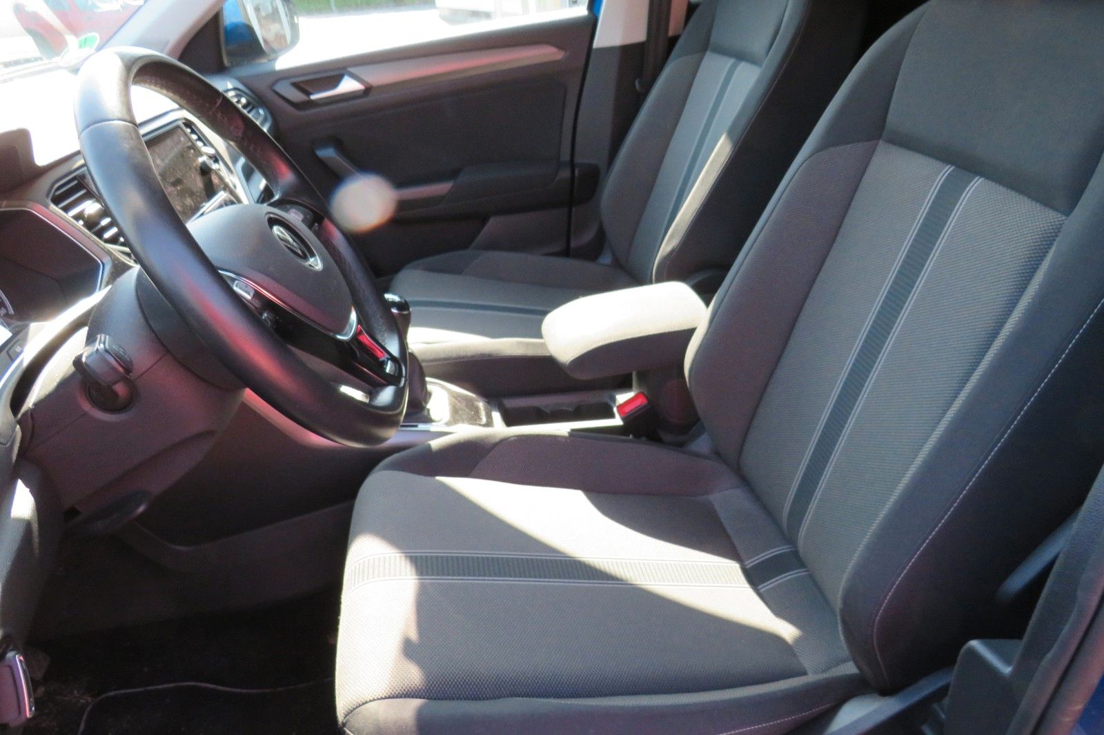 Fahrzeugabbildung Volkswagen T-Roc Style ACC KAMERA SITZH. KEYLESS PDC APP 1H