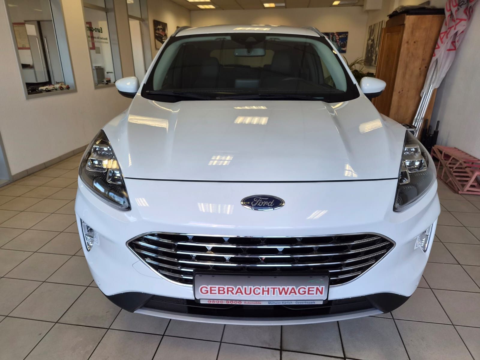 Fahrzeugabbildung Ford Kuga Titanium X / AUTOMATIK / GARANTIE / LED