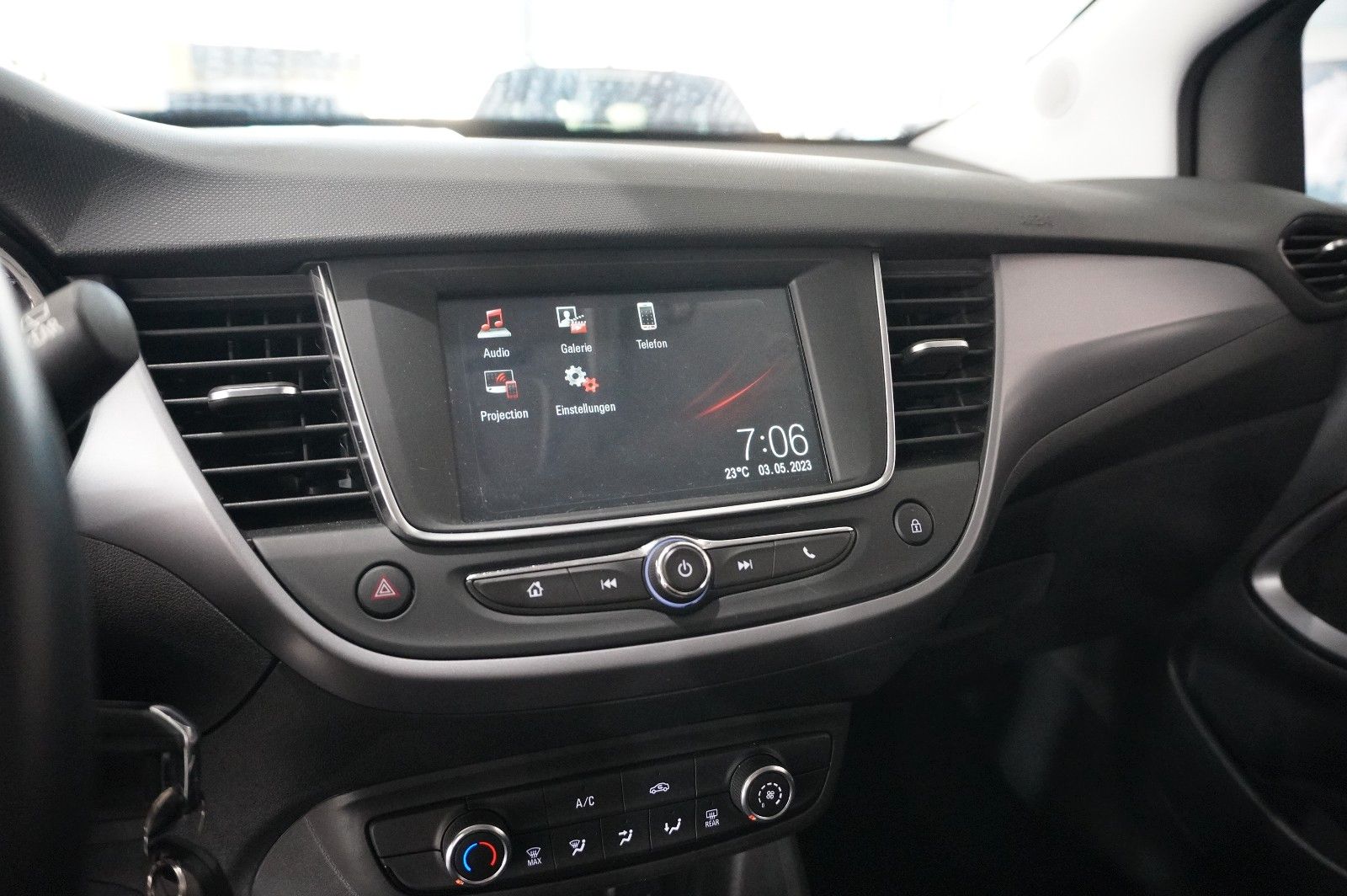 Fahrzeugabbildung Opel Crossland (X) 1.2 EDITION NAVI/LED/KAMERA/DAB+