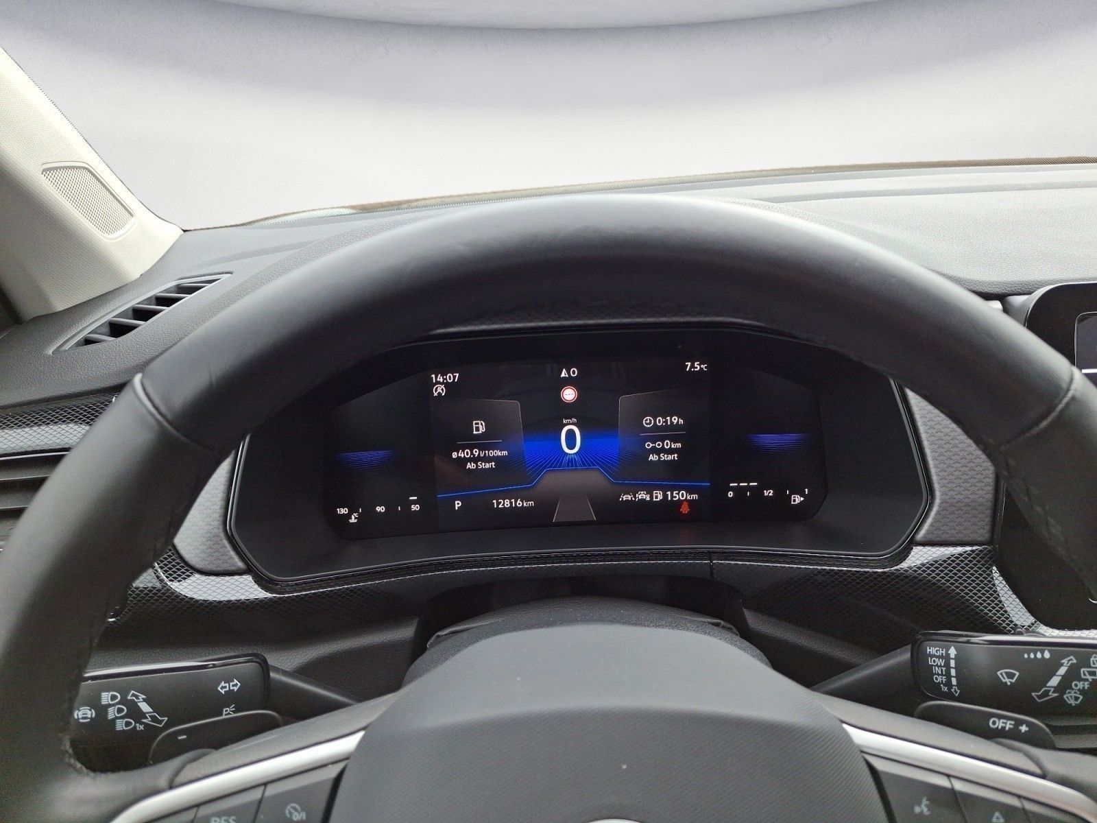 Volkswagen T-Cross - Bild 10