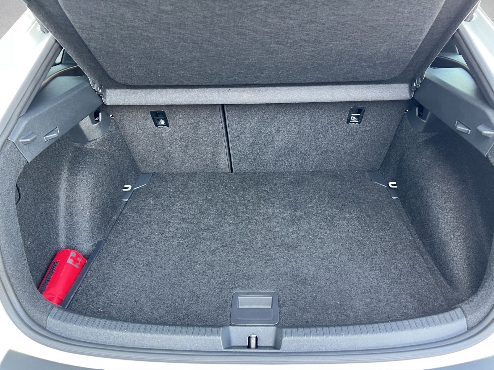 Taigo R-Line 1.5 TSI DSG AHK*Navi*Kamera