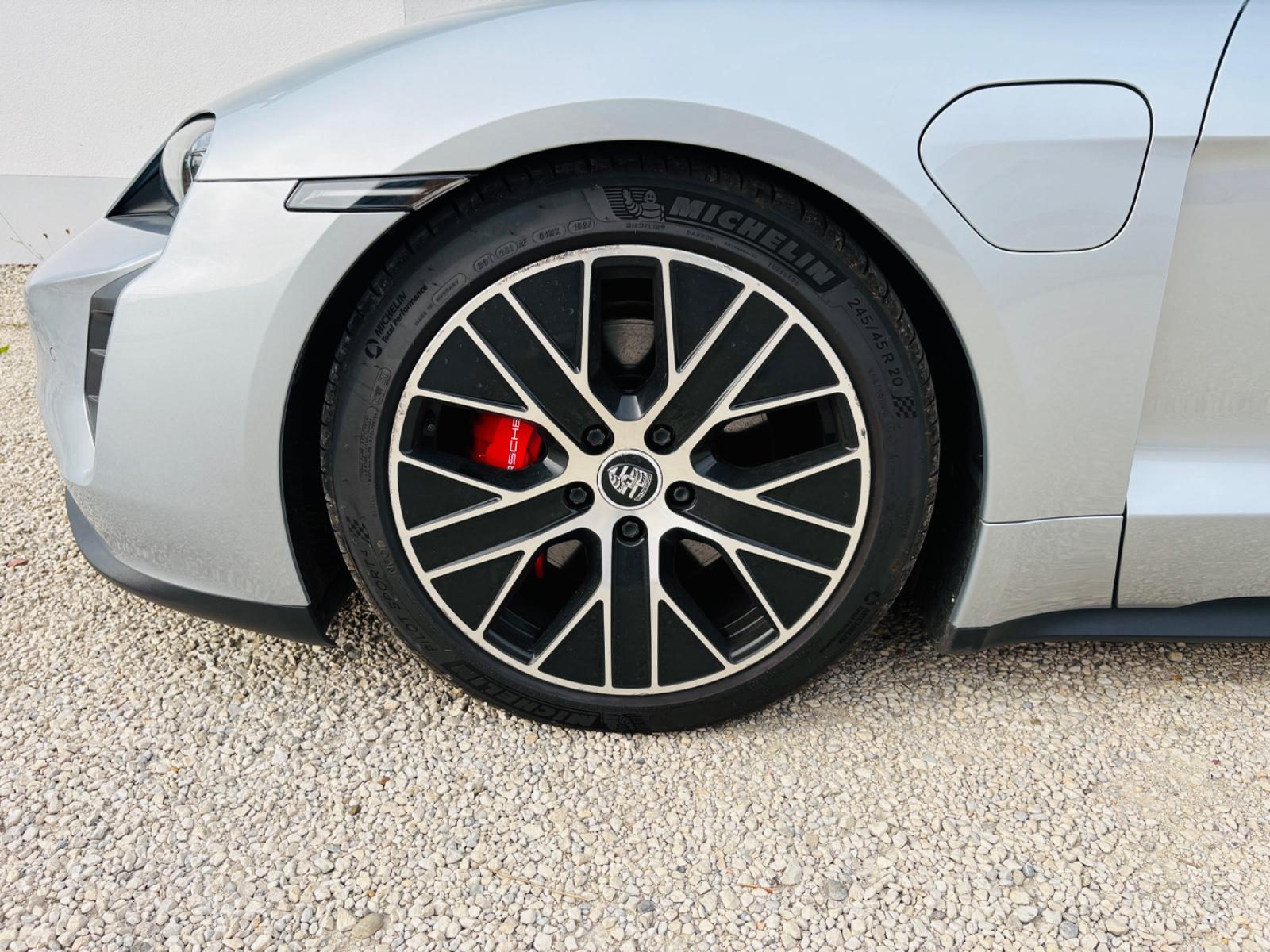 PORSCHE TAYCAN 4S PERFORMANCE+ 571CH