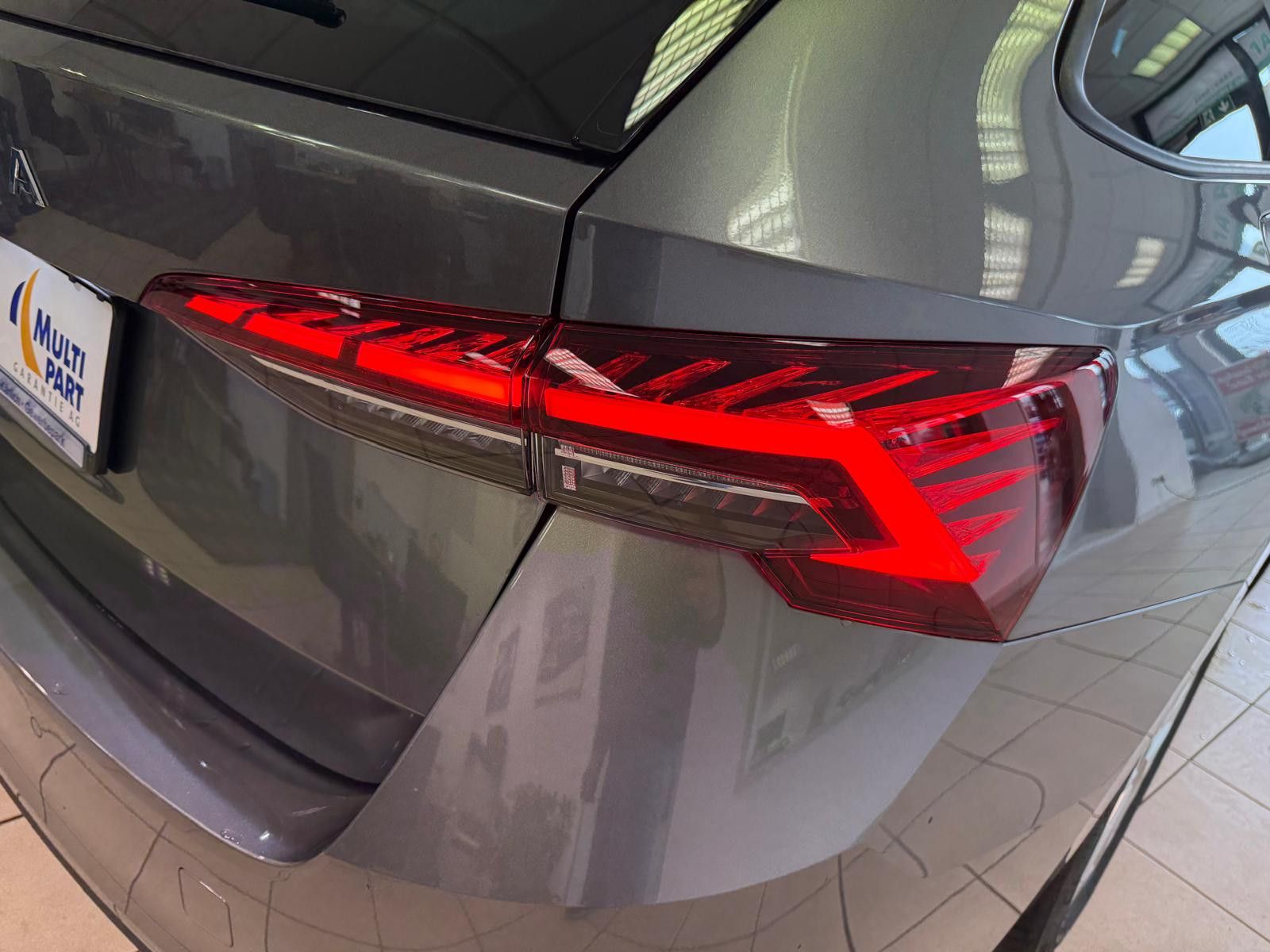 Fahrzeugabbildung SKODA Octavia Combi 2.0 TDI 110 kW Selection / AHK/LED