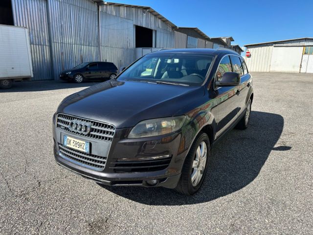 Audi Q7 3.0 V6 TDI 233CV quattro tiptronic