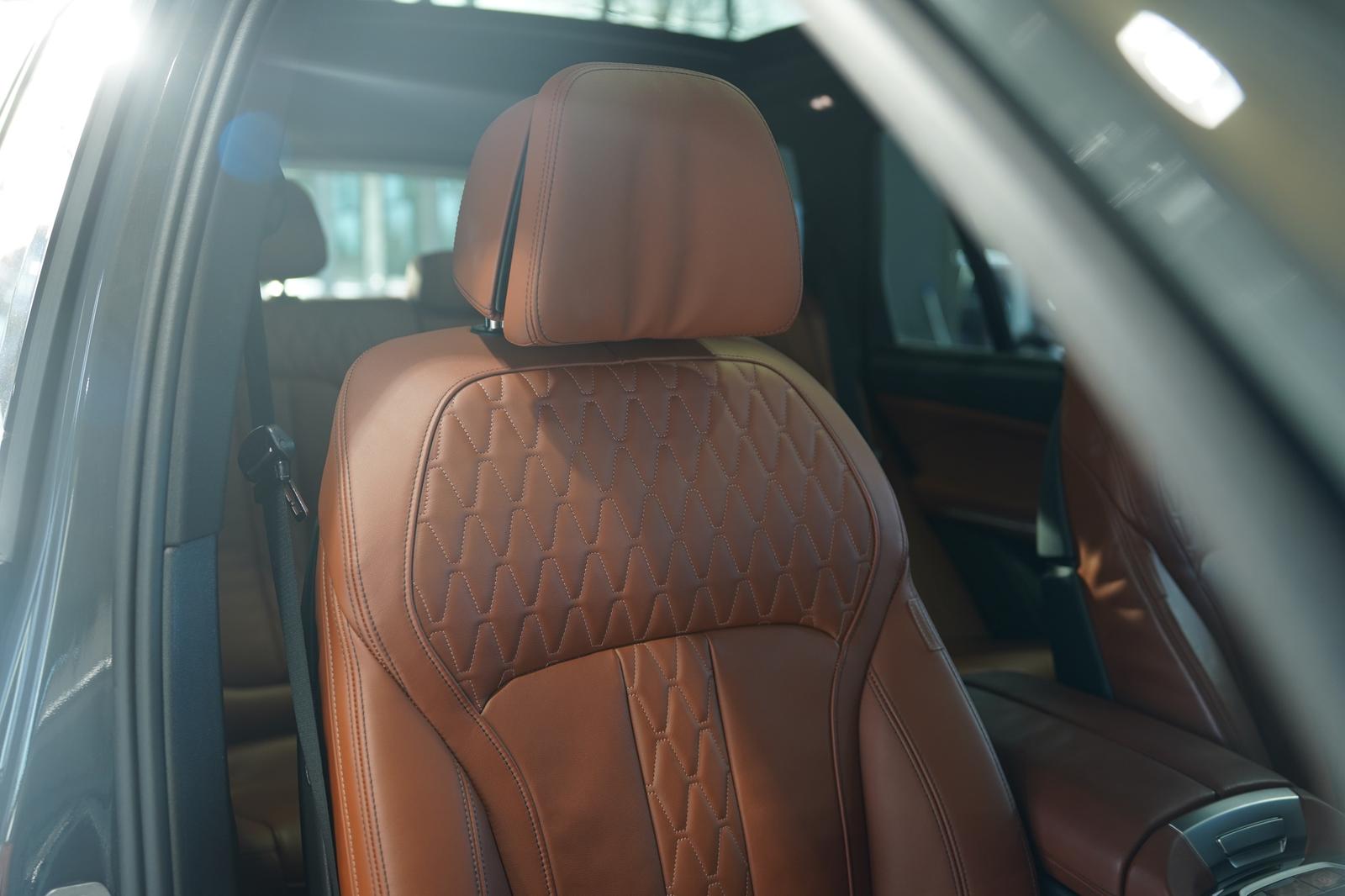 BMW X5 M60 i xD *1.H *22 *ACC*Sky Lounge*H-UP*AHK