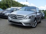 Mercedes-Benz B 180 BlueEFFICIENCY / Panomadach / AHK - Mercedes-Benz B 180: Blueefficiency