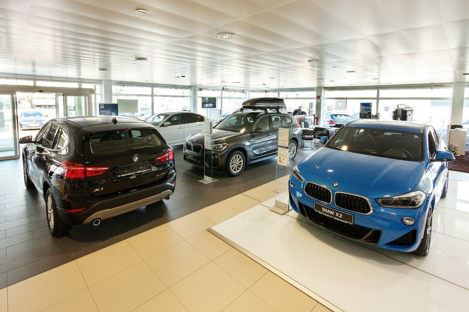 showroom-image-bottom