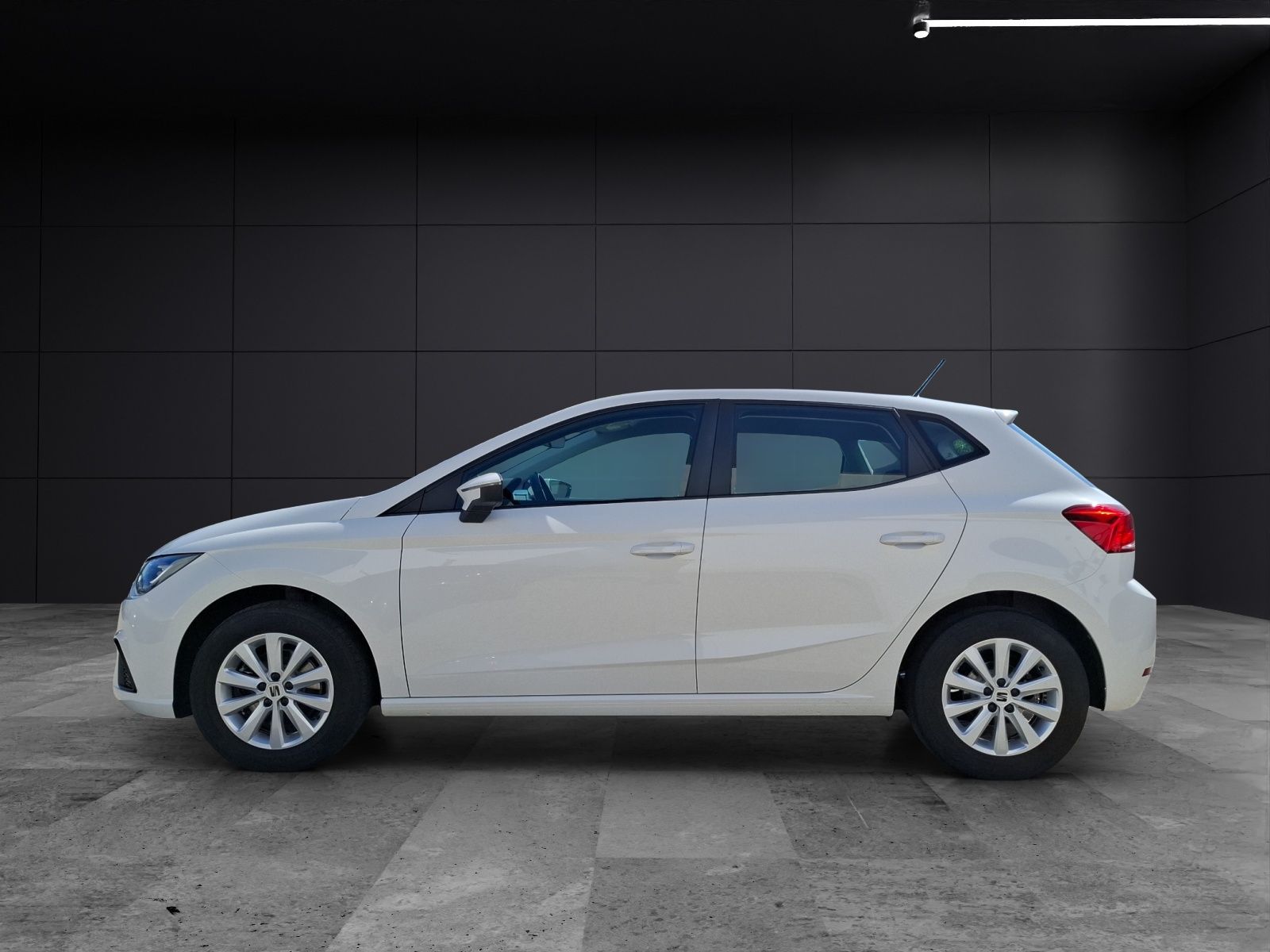 Fahrzeugabbildung SEAT Ibiza TSI Style LED AID GRA PDC SH LM