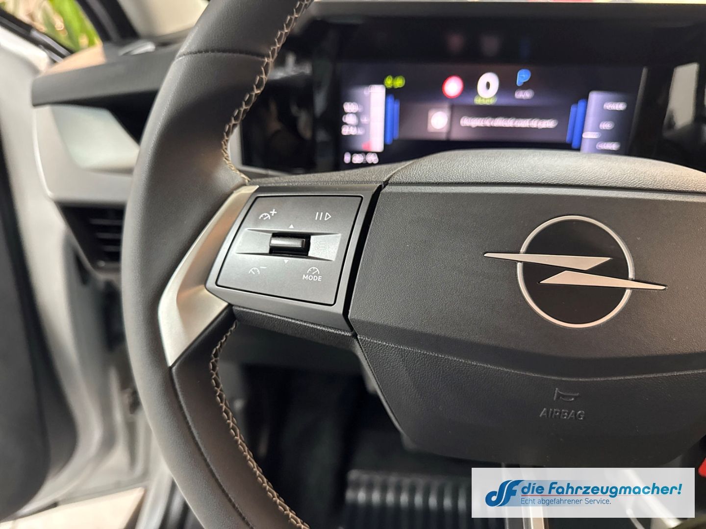 Fahrzeugabbildung Opel Frontera Electric GS 83 kW Navi Digitales Cockpi
