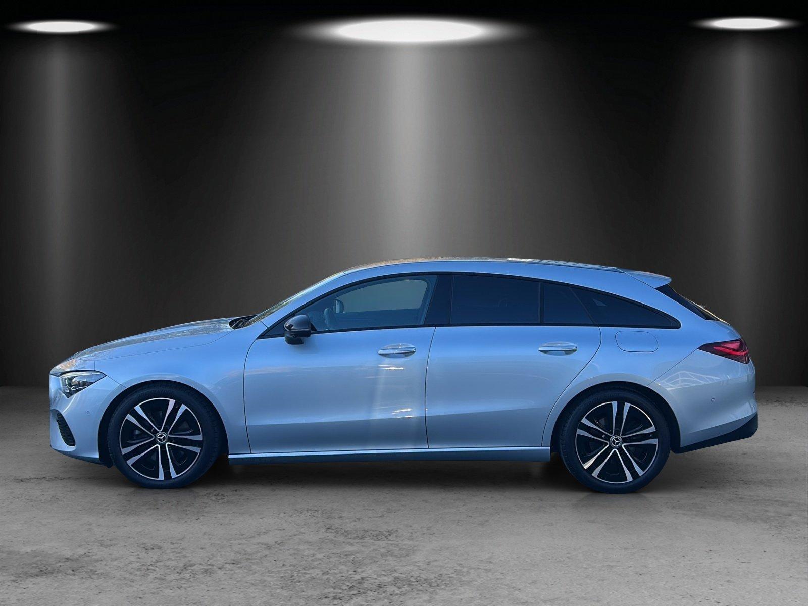 Mercedes-Benz CLA220d SB Night DISTRO KeyGo AHK el.Heckkl MLED