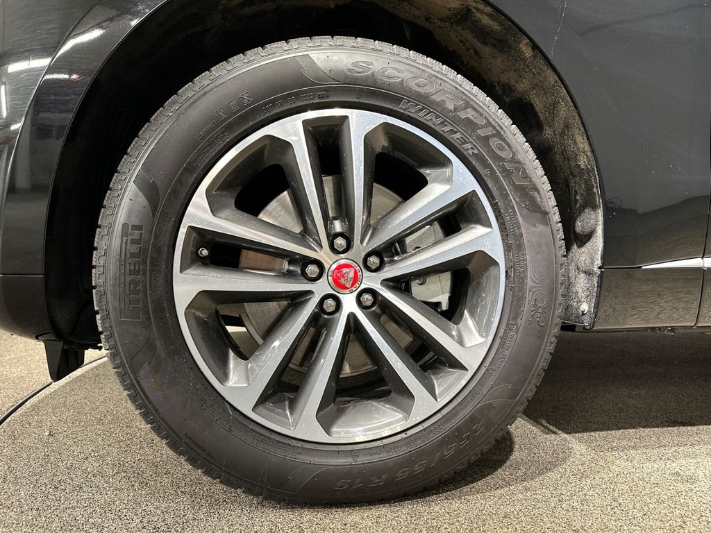 Jaguar F-Pace D200 R-Dynamic SE FAHRASSISTENZ-PAKET MER