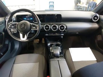 Mercedes CLA 200 Shooting Brake - 6