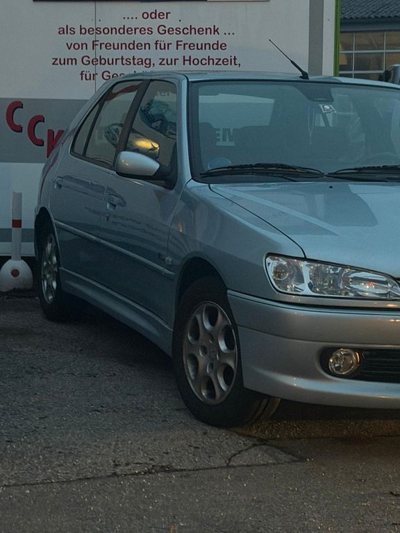 Peugeot 306