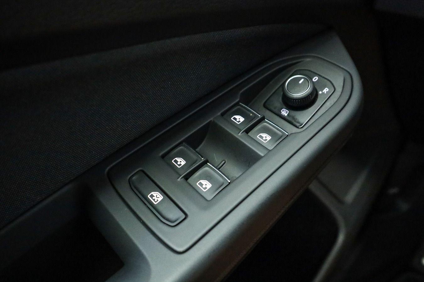 Volkswagen Golf VIII 1.5 TSI ACTIVE*LED*STHZG*KAMERA*PDC*SH, миниатюра 19