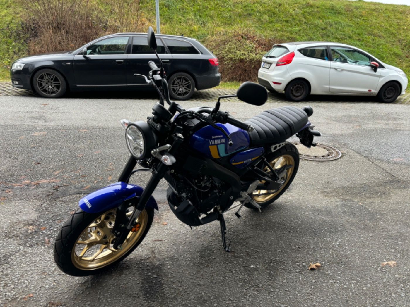 Fahrzeugabbildung Yamaha XSR 125 Modell 2024 Tageszulassung