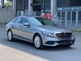 Mercedes-Benz C 200 Lim. CGI*MEMORY*HUD*SCHIEBEDACH*KAMERA*LED - Mercedes-Benz C 200 mit Benzin-Antrieb: Schiebedach, Limousine