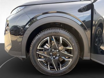 Peugeot 5008 GT 145 e-DSC6 KeyLess*360 KAM*ACC*PANO*