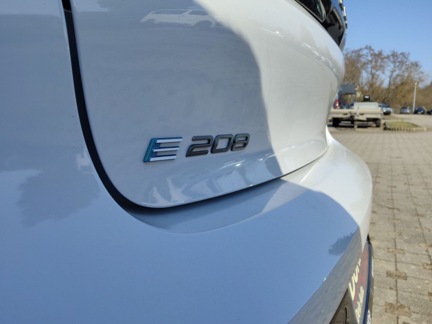 Peugeot e-208 - Bild 18