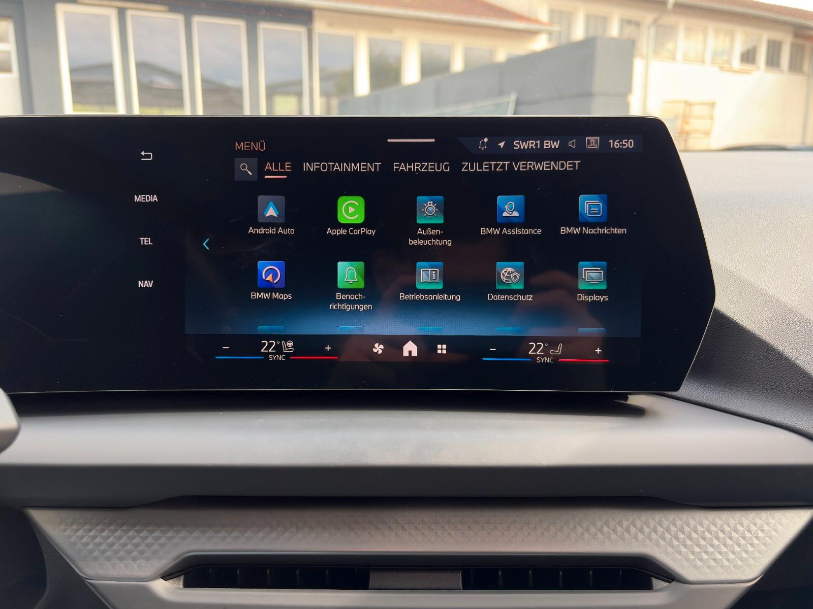 BMW 1 Series i Aut. Adap. LED CAM SHZ LHZ KZG CarPlay, миниатюра 24