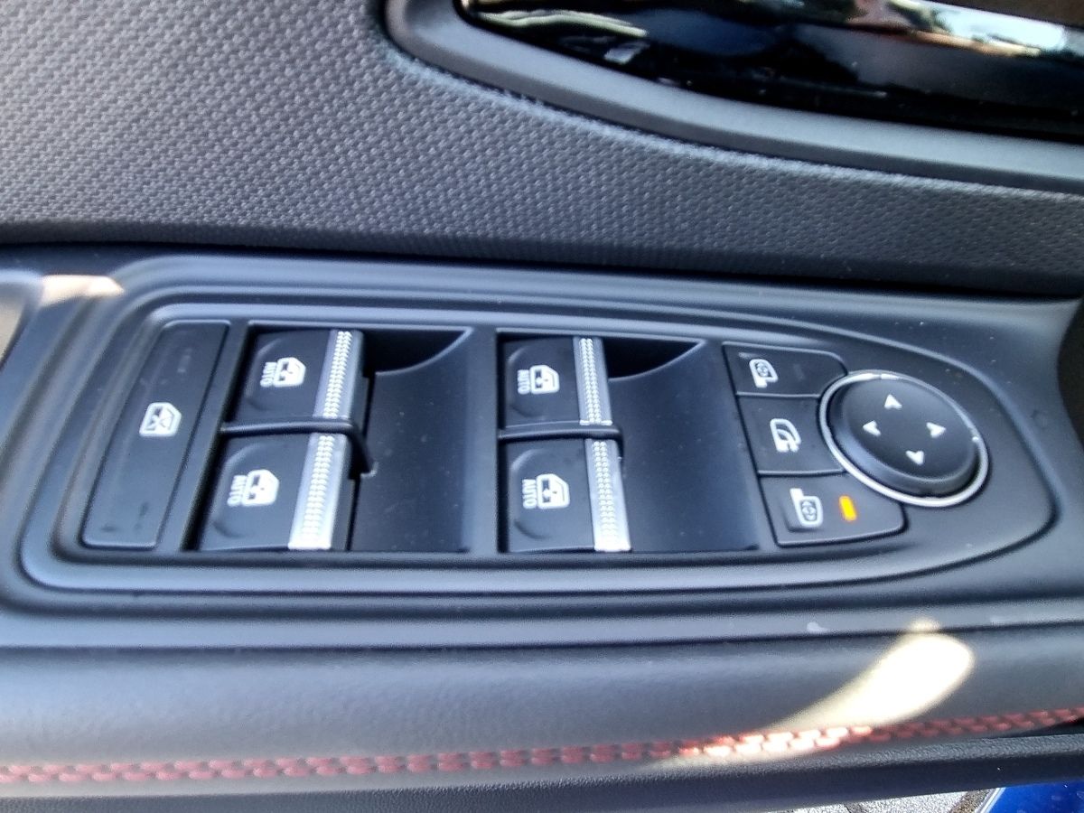 Fahrzeugabbildung Renault Clio Techno TCe 115 EDC