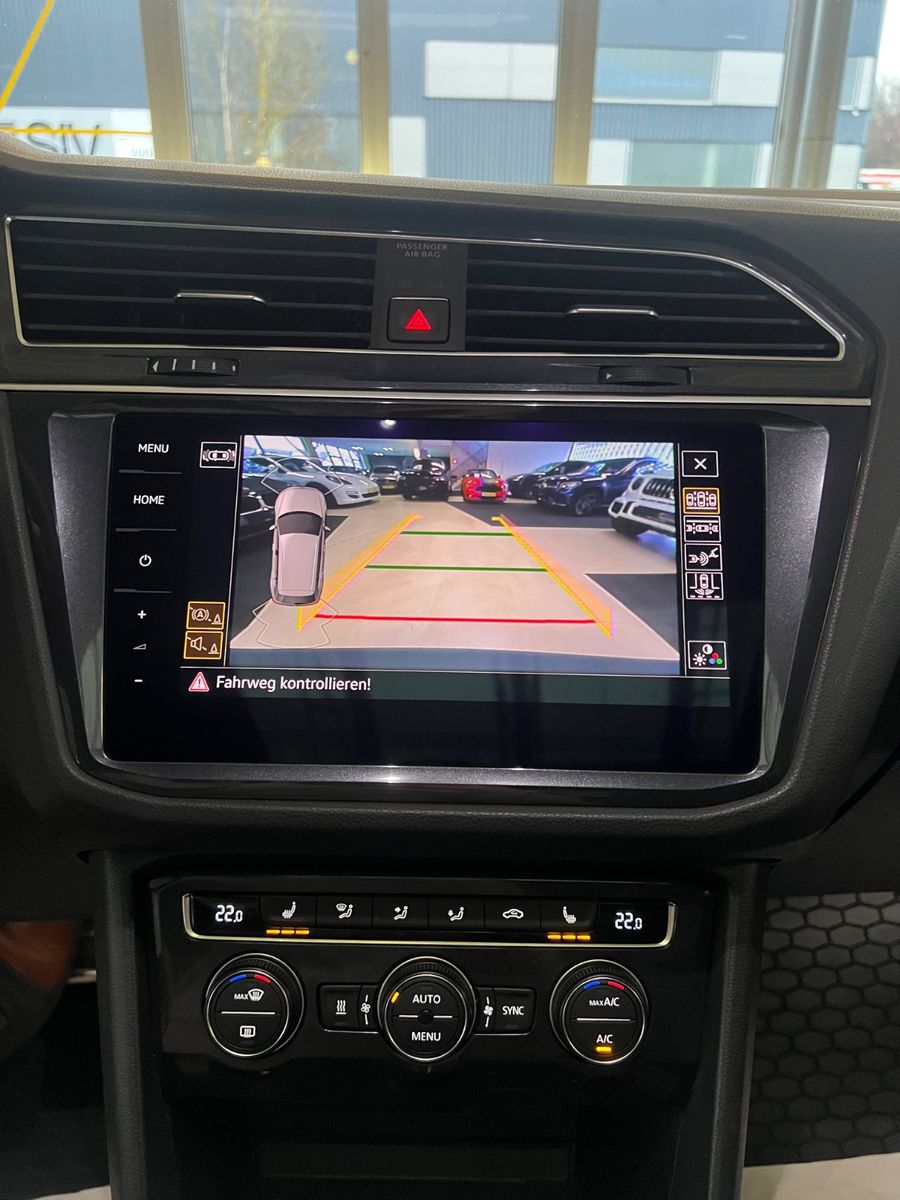 Fahrzeugabbildung Volkswagen Tiguan 2.0TDI DSG Highline 4Motion R line 239PS