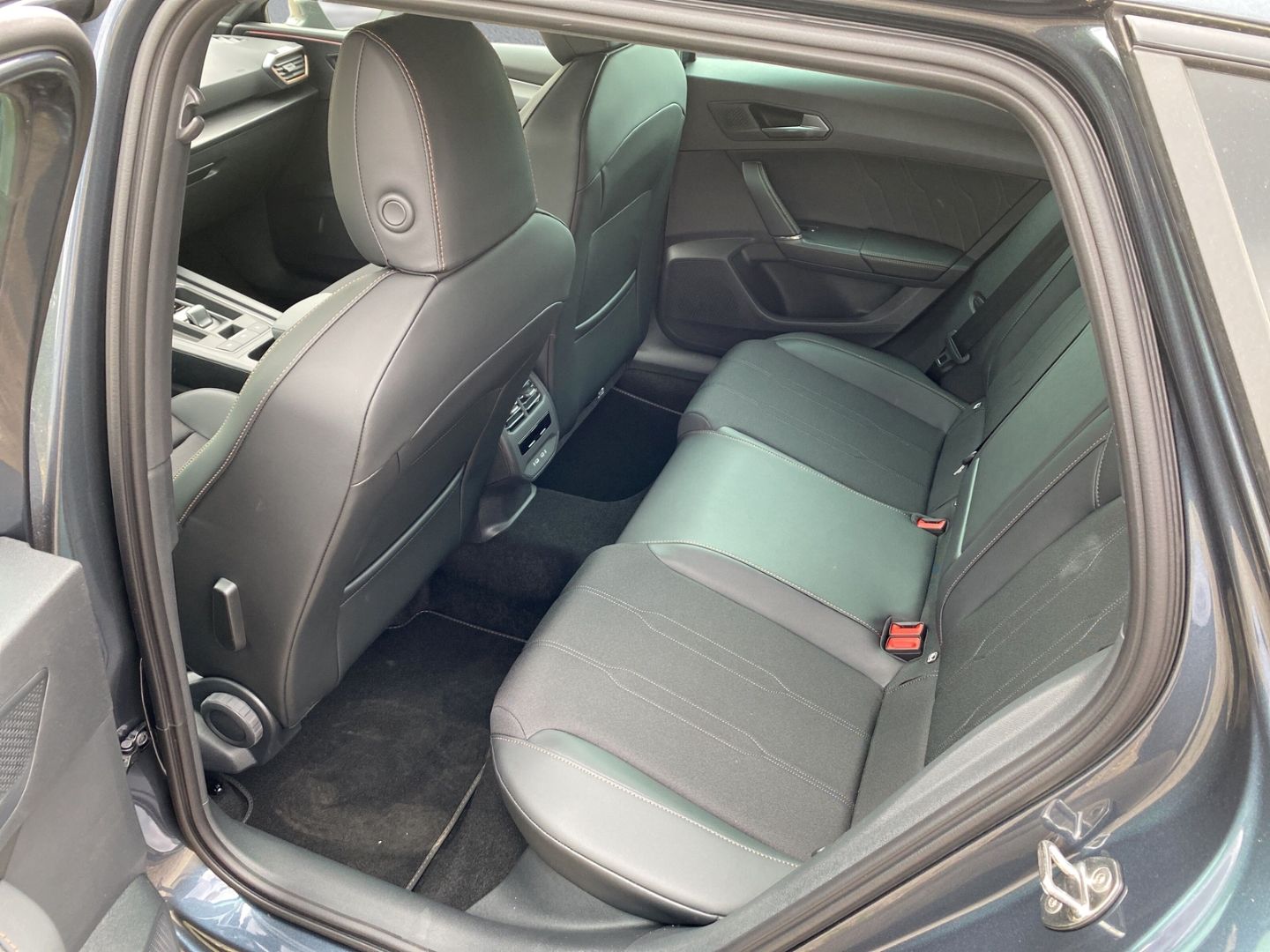 Fahrzeugabbildung CUPRA Leon Sportstourer Basis 2.0 TDI EU6d DPF