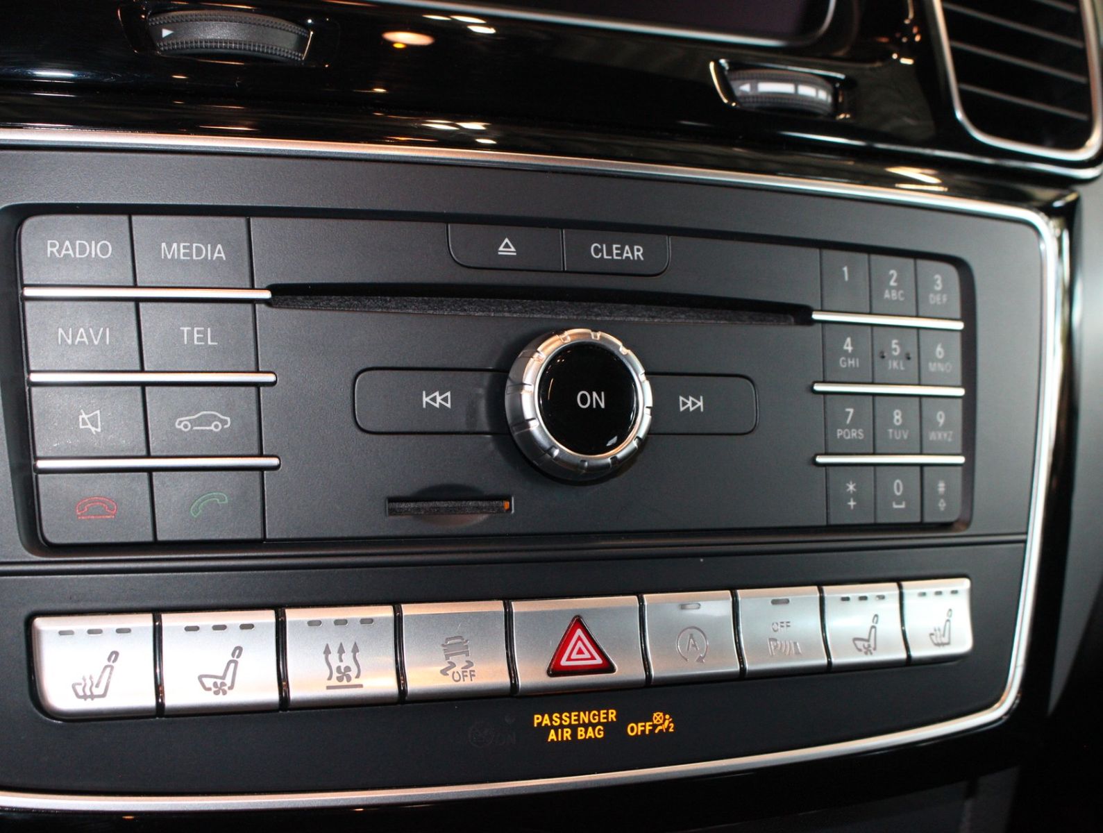 Fahrzeugabbildung Mercedes-Benz GLE 350d Coupe 4Matic AMG Line 1.Hand+Pano+VOLL