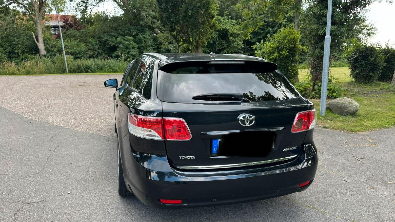Toyota Avensis 2009 — engine 150 HP (110kW)