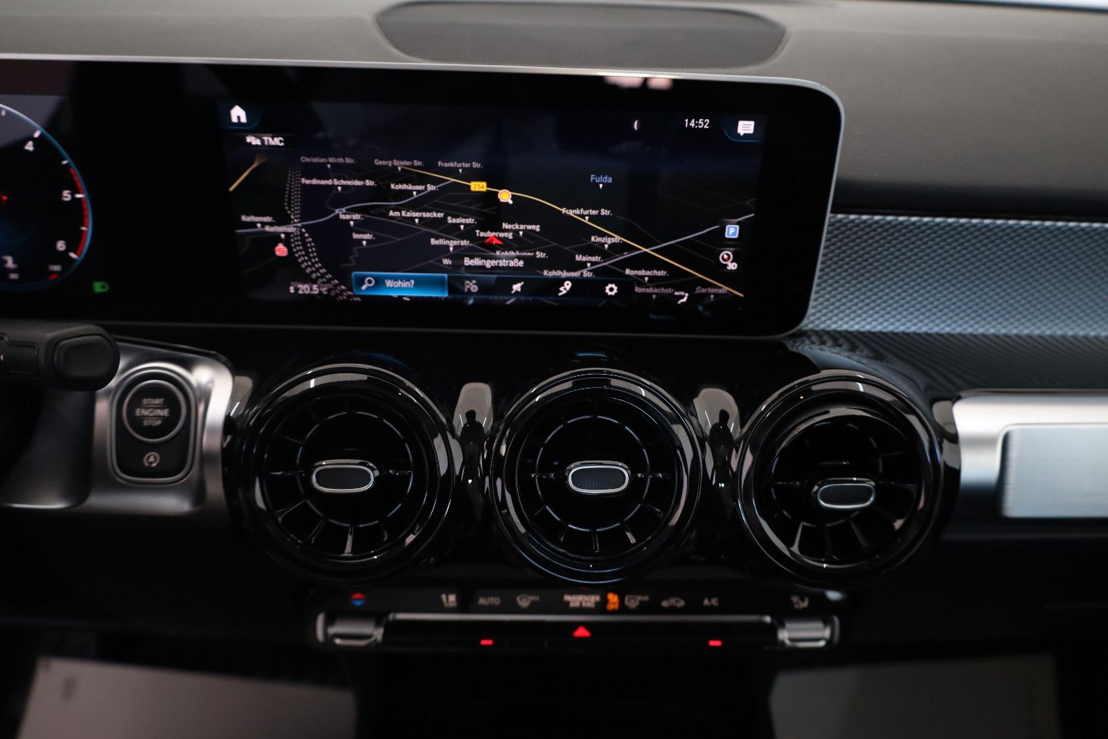 Fahrzeugabbildung Mercedes-Benz GLB 200 d, T.Leder,Navi,LED,SH,Kamera,Panorama