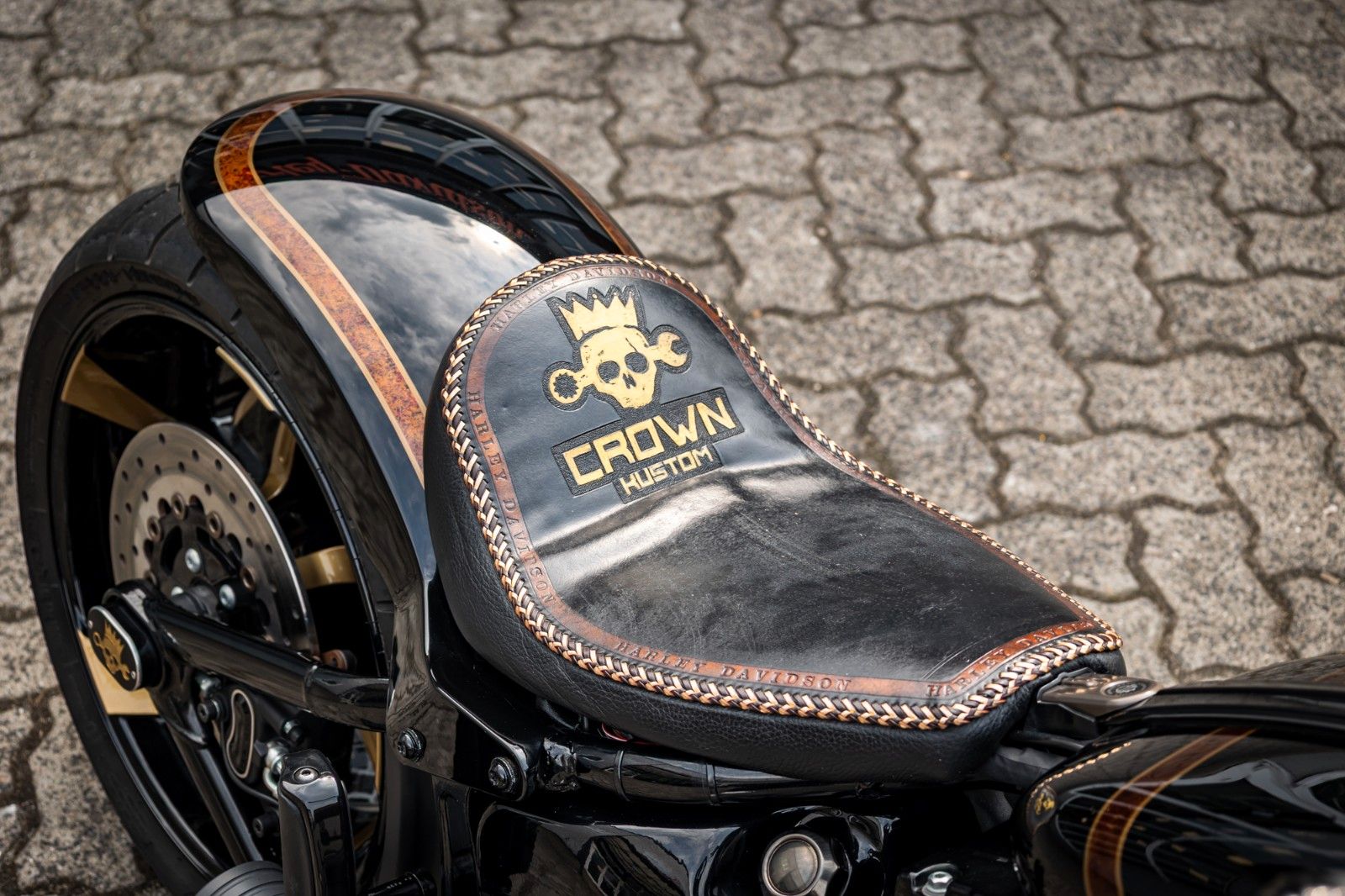 Fahrzeugabbildung Harley-Davidson CVO Pro Street Breakout - Kesstech -