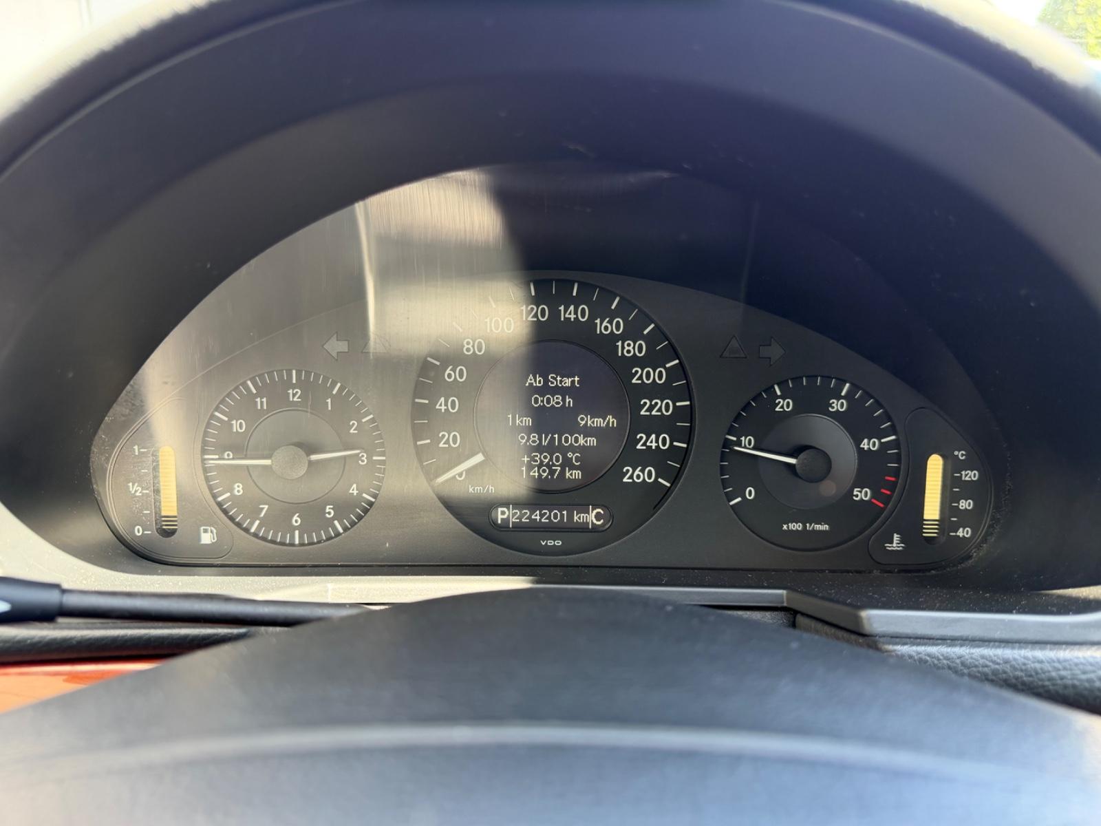 Mercedes-Benz E 220 CDI Limousine/TUV /Inspektion neu