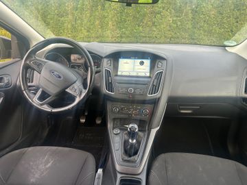 Ford Focus - 10