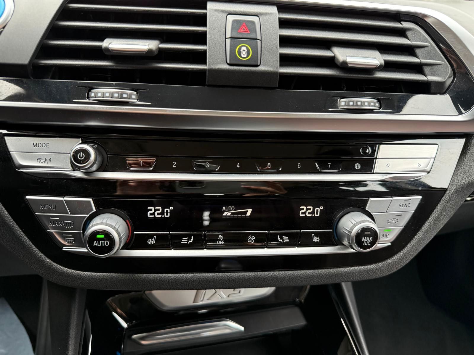 BMW iX3 Impressive / Panorama / 306 Grad / LED / 20" foto 20