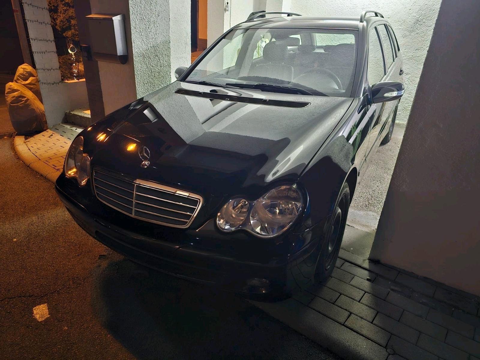 Mercedes-Benz C180 2006 — engine 140 HP (103kW)
