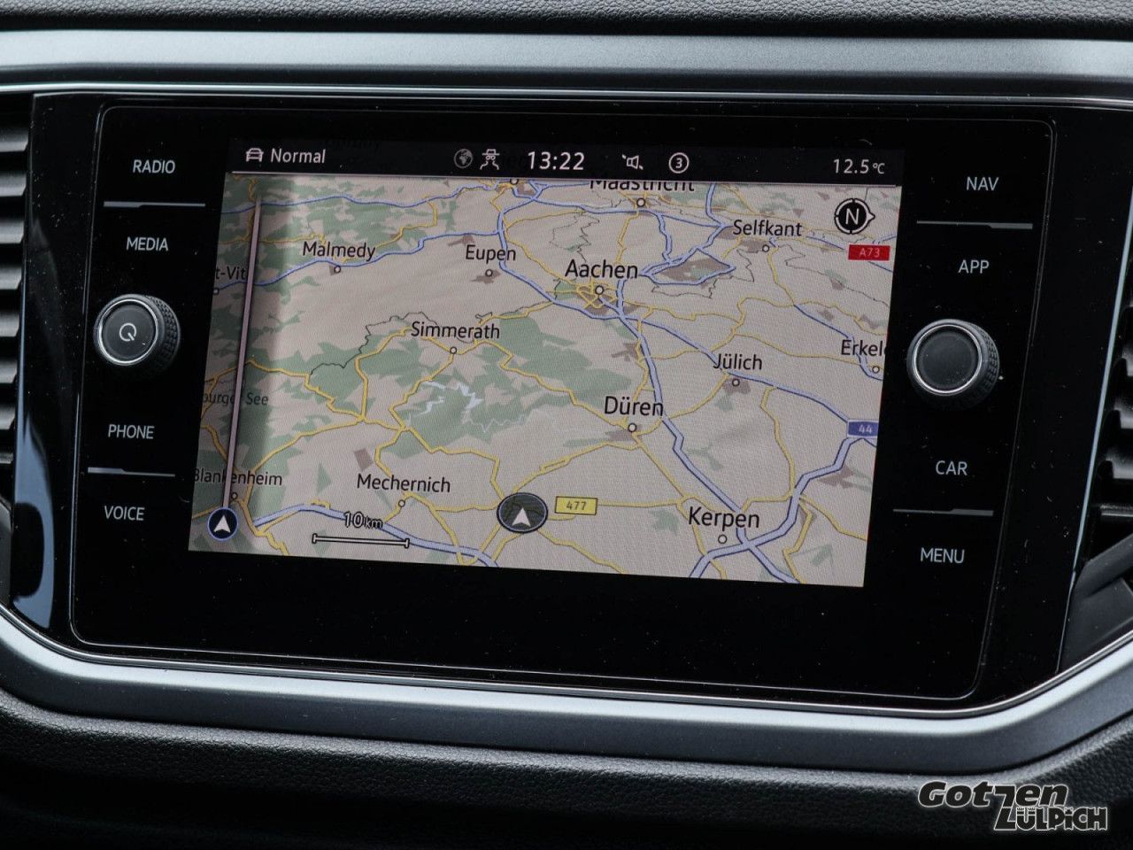 Fahrzeugabbildung Volkswagen T-Roc Style Active 1,5TSI DSG Navi AHK ACC PDC