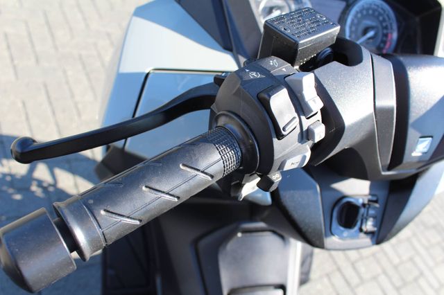 Honda FORZA 125