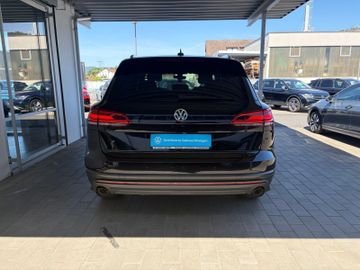 Volkswagen Touareg - 7