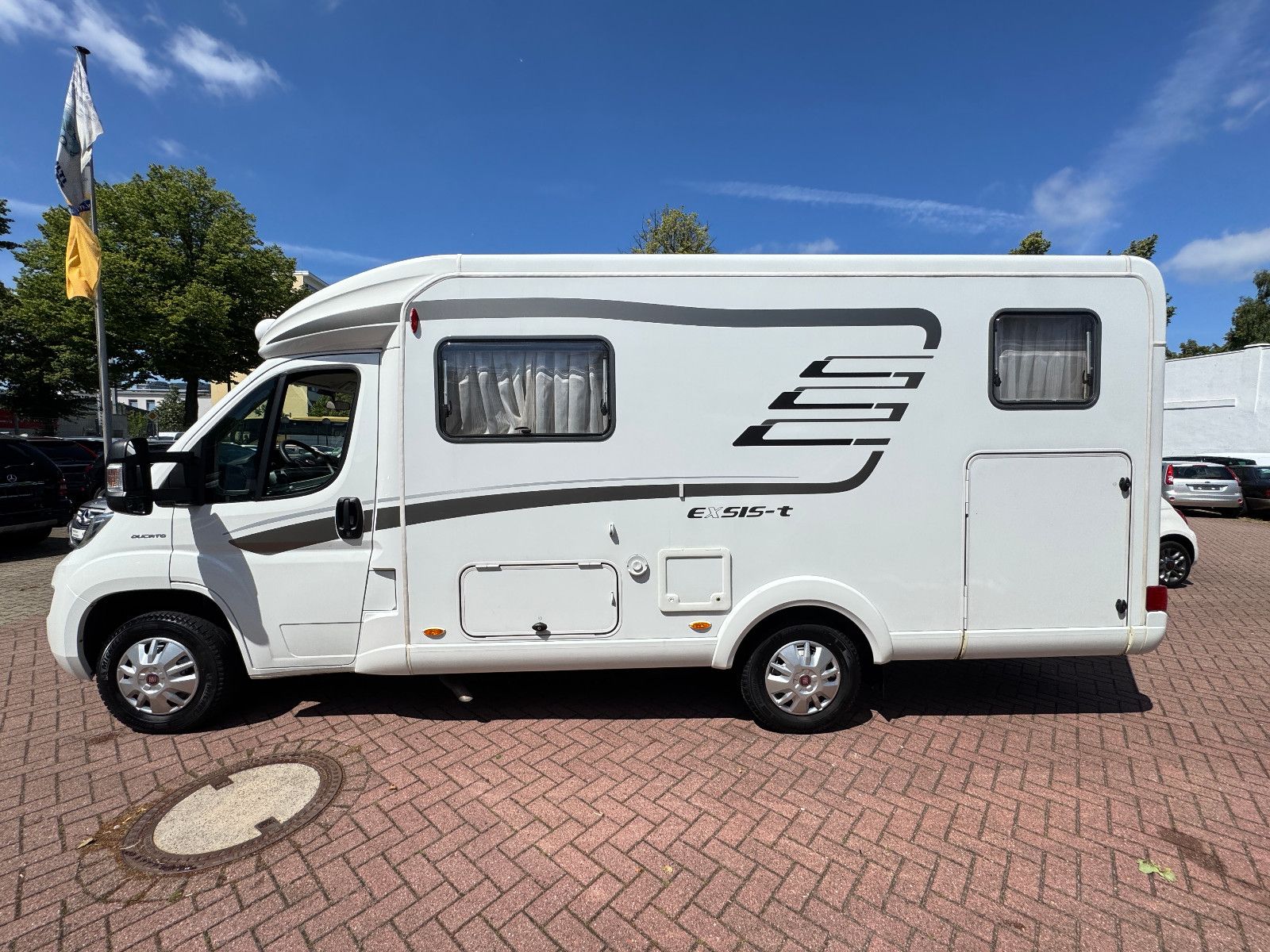 Fahrzeugabbildung HYMER / ERIBA / HYMERCAR EXSIS-T 474 EB FIAT DUCATO 1.HAND SAT TV MARKISE